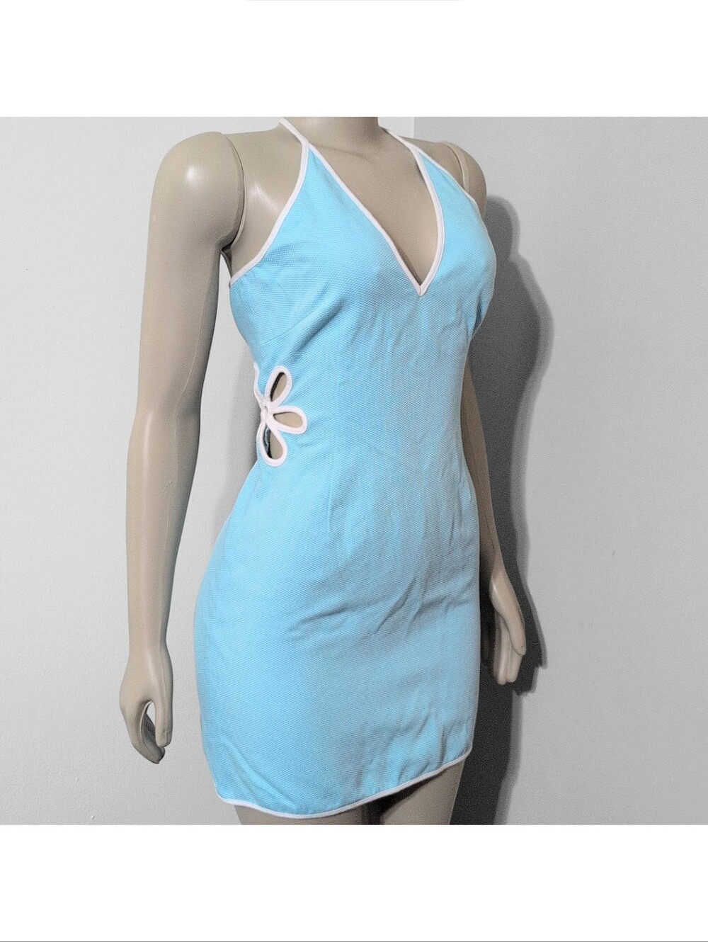 Vintage Laundry By Shelli Segal Halter Cut Out Mini Dress